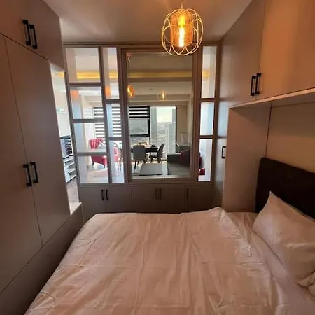 Διαμέρισμα New Luxurious Near Mall Of *